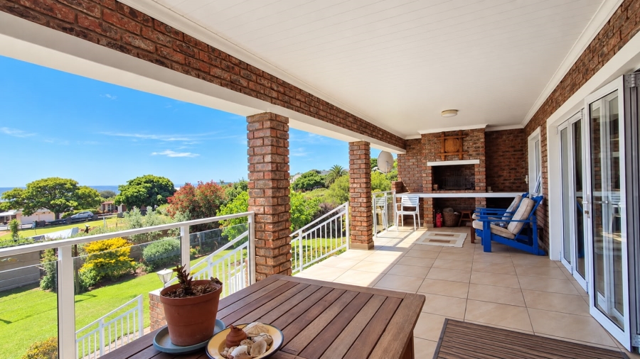 3 Bedroom Property for Sale in Stilbaai Wes Western Cape